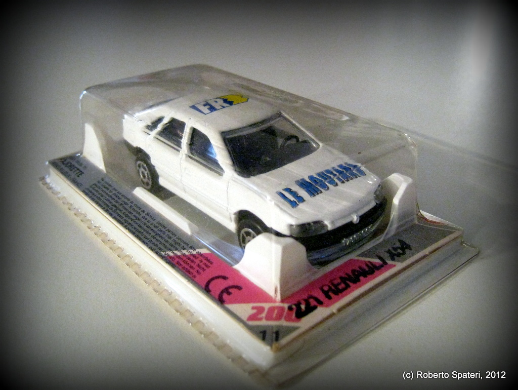Majorette Renault Safrane X54 (n.221)